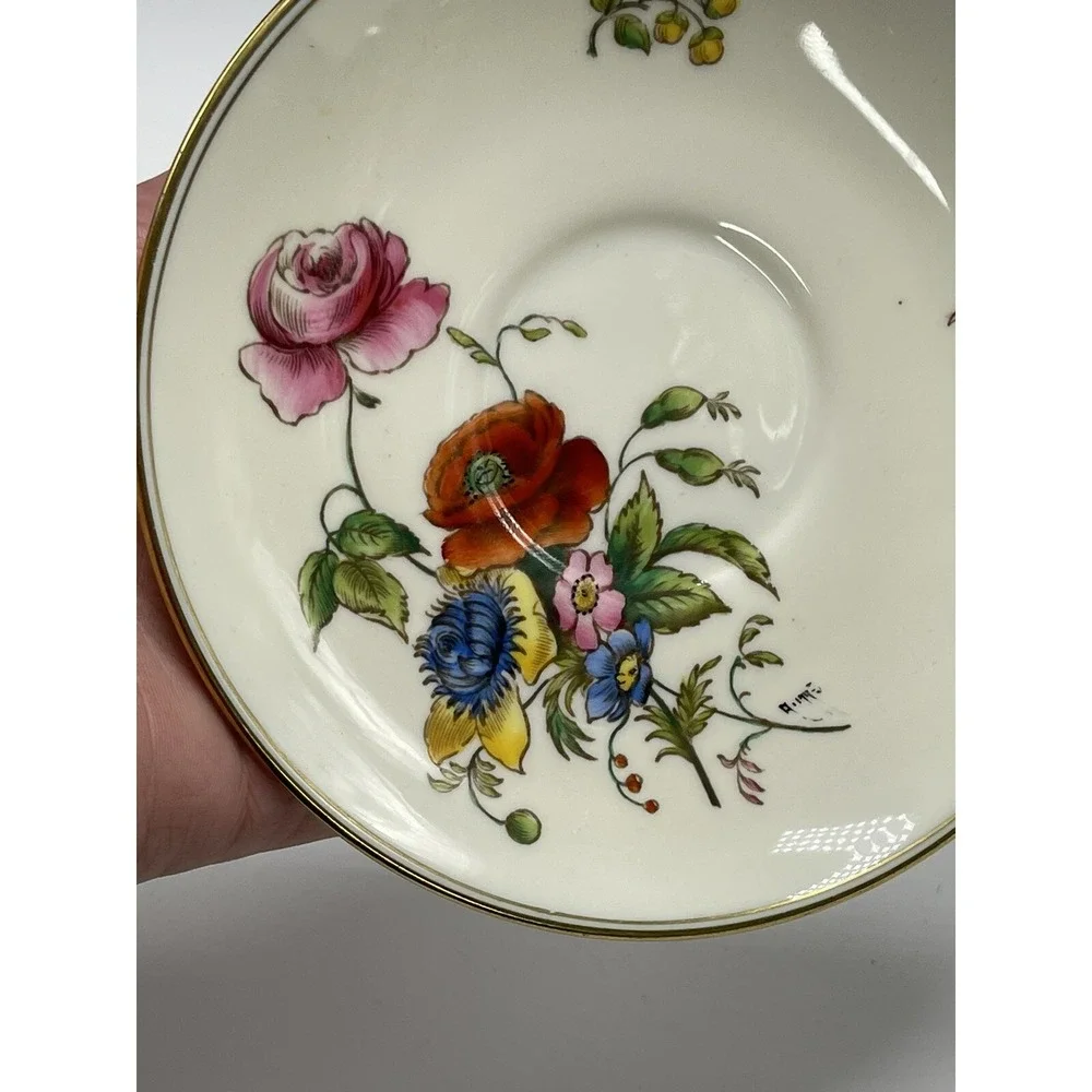 Vintage Wedgwood Bone China Teacup 5.5